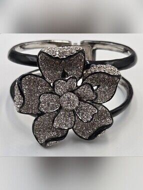 NEW Kenneth Jay Lane  Rhinestones Cuff Bracelet Magnetic Clasp